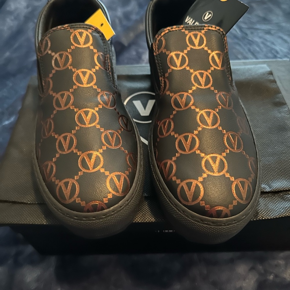 Valentino womens shoes 6.5